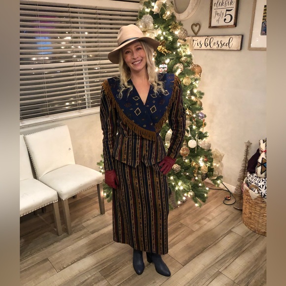 Vintage 1980’s Avant-Garde Western Skirt Set - Picture 2 of 10